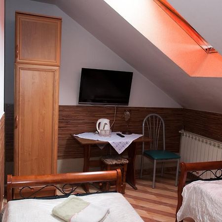 Hotelik Niedzwiadek Radzyn Podlaski Eksteriør billede